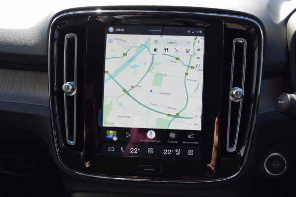 2022 MY23 Volvo XC40 XZ Plus B4 SUV Image 16