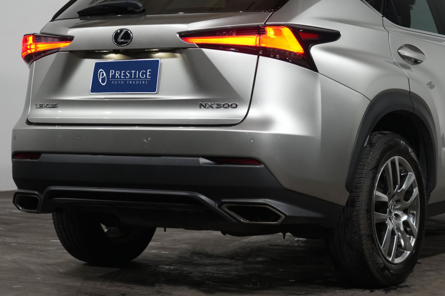 2020 Lexus Nx300 Luxury (Awd) SUV Image 8