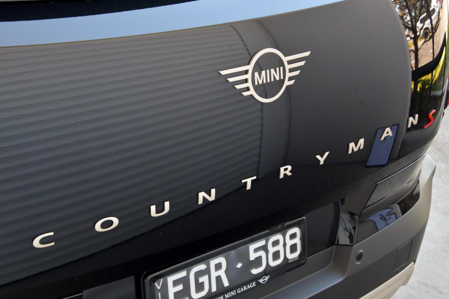 2026 MINI Countryman U25 S Favoured SUV