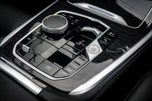 2026 BMW X7 G07 LCI xDrive40d M Sport SUV image 20