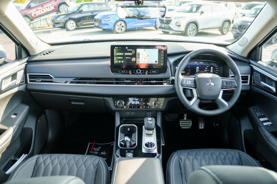 2025 Mitsubishi Outlander ZM Exceed SUV Image 18