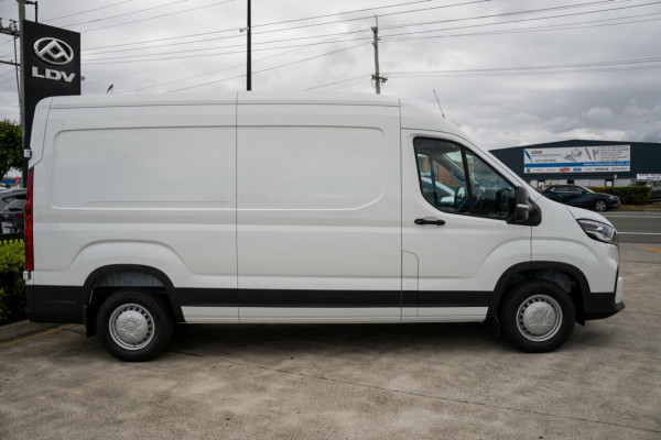 2025 MY24 LDV Deliver 9  LWB Van