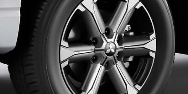 <img src="18inch Alloy Wheel