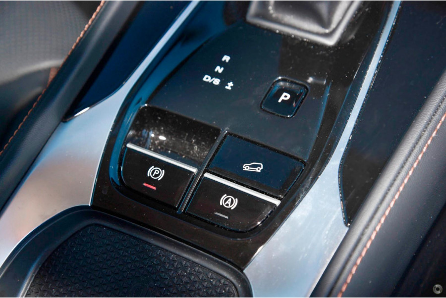 2024 MY24.5 MG HS AS33 Essence SUV Image 10