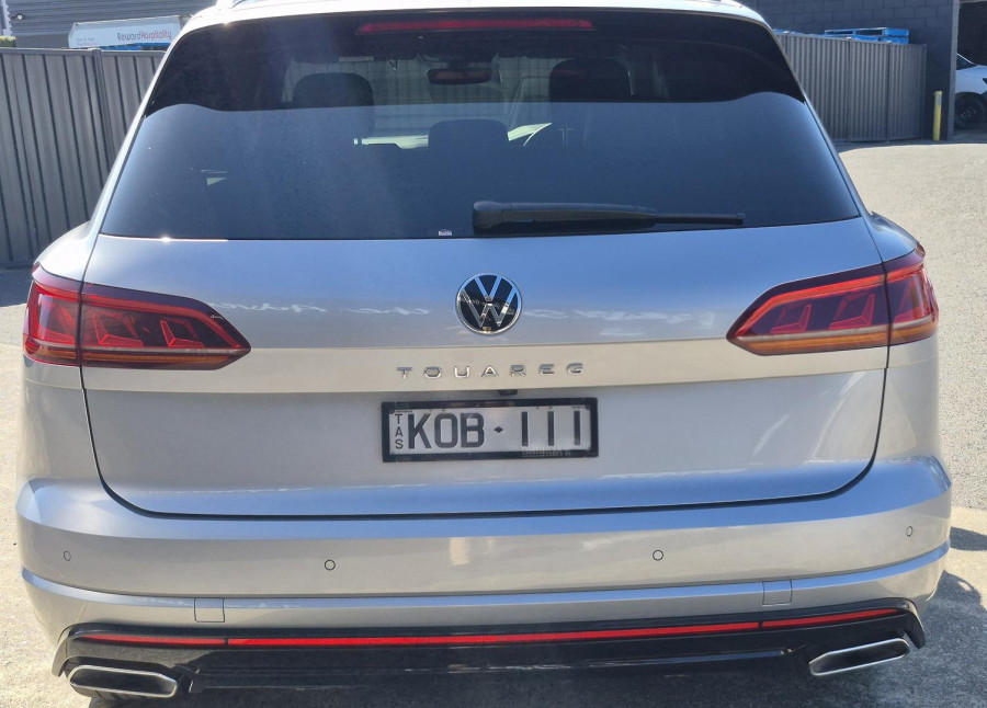 2020 MY21 Volkswagen Touareg CR 210TDI R-Line SUV Image 4