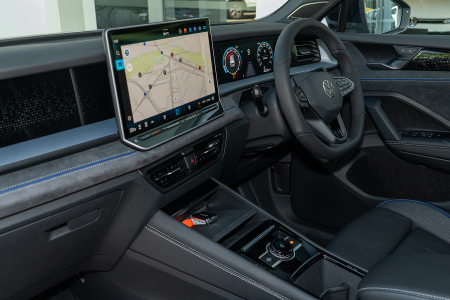 2025 MY26 Volkswagen Tayron R4 195TSI R-Line SUV
