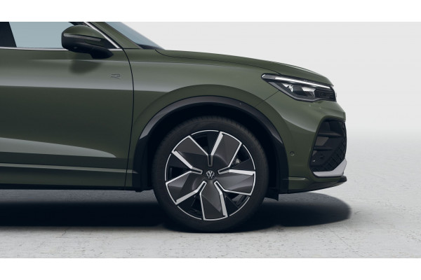 2026 Volkswagen Tiguan CT 195TSI R-Line SUV Image 6