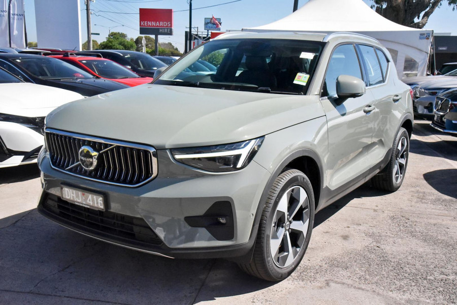 2024 MY25 Volvo XC40  Ultra B4 Bright SUV Image 19
