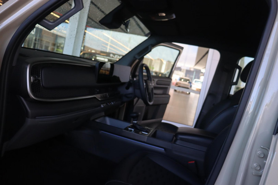 2025 MY26 Kia Tasman TK SX+ Ute Image 28