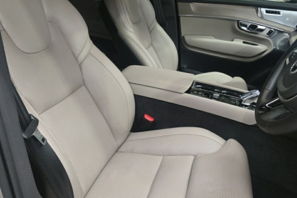 2024 MY25 Volvo XC90 L Series Ultra B5 Bright SUV Image 15
