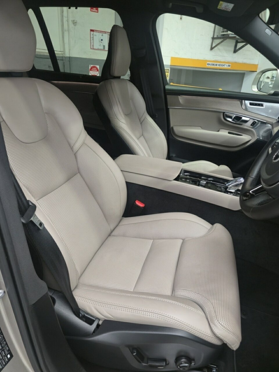 2024 MY25 Volvo XC90 L Series Ultra B5 Bright SUV Image 15