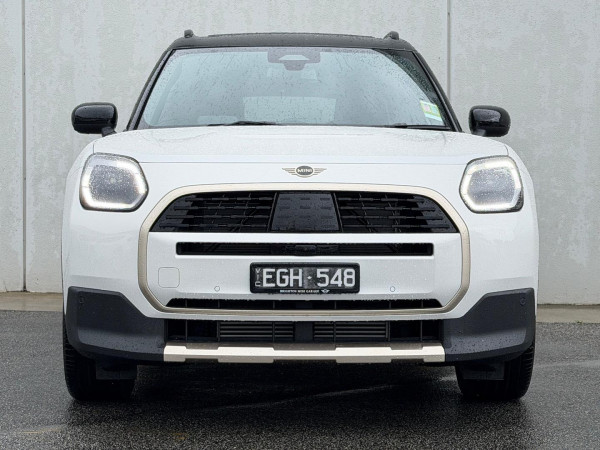 2026 MINI Countryman U25 C Favoured SUV image 16