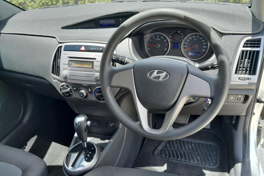 2012 MY13 Hyundai i20 PB Active Hatch Image 10