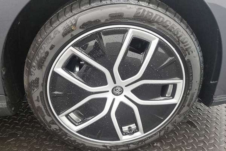 2024 MG MG4 MEH32 Essence 64 150kW Hatch Image 26