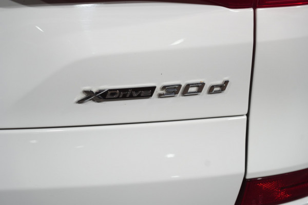 2021 BMW X5 xDrive30d SUV image 10