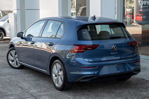 2026 Volkswagen Golf 8.5 110TSI Life Hatch Image 2