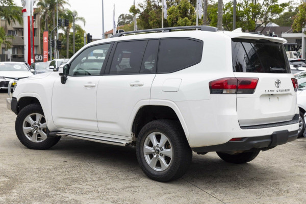 2023 Toyota LandCruiser FJA300R GXL SUV Image 3