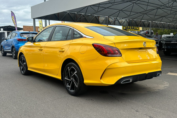 2024 MG MG5 AP32 Essence Sedan Image 5
