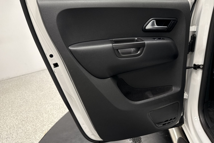2020 Volkswagen Amarok 2H TDI580 Highline Black Ute Image 15