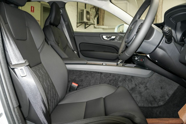 2026 Volvo XC60 UZ Plus B5 Bright SUV Image 8