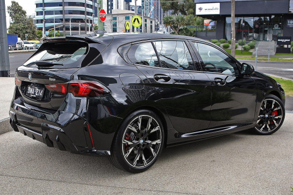 2025 BMW 1 Series F70 120 M Sport Hatch image 7
