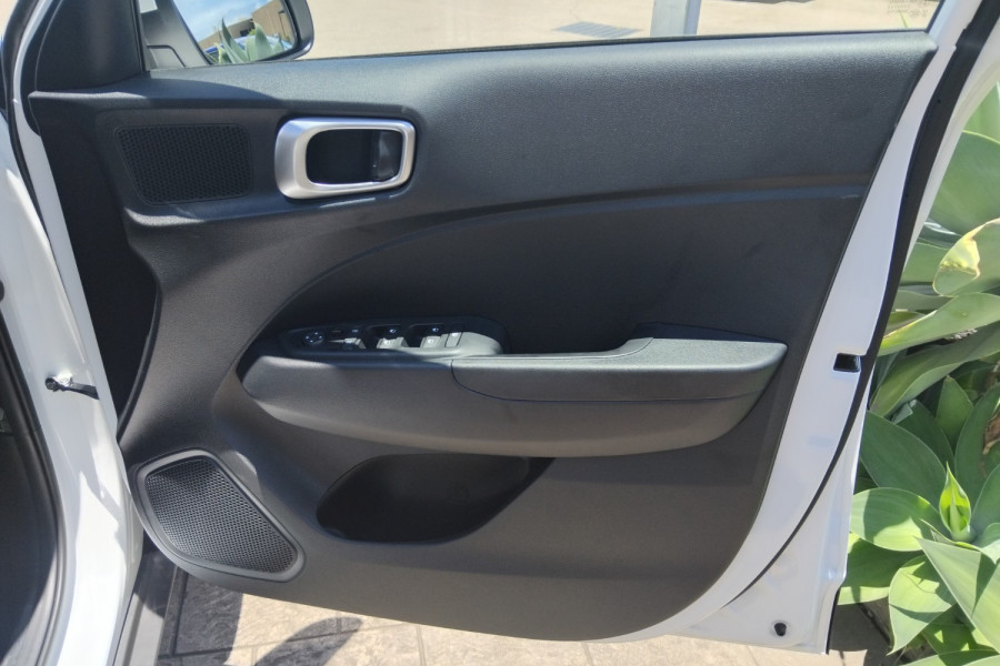 2024 Hyundai Venue QX.V5  SUV Image 16