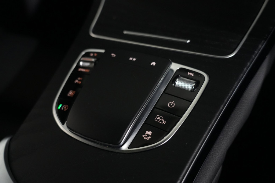 2022 Mercedes-Benz GLC-Class GLC300 SUV Image 16