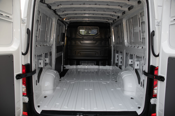 2026 Volkswagen Crafter 35 Runner MWB Van image 19