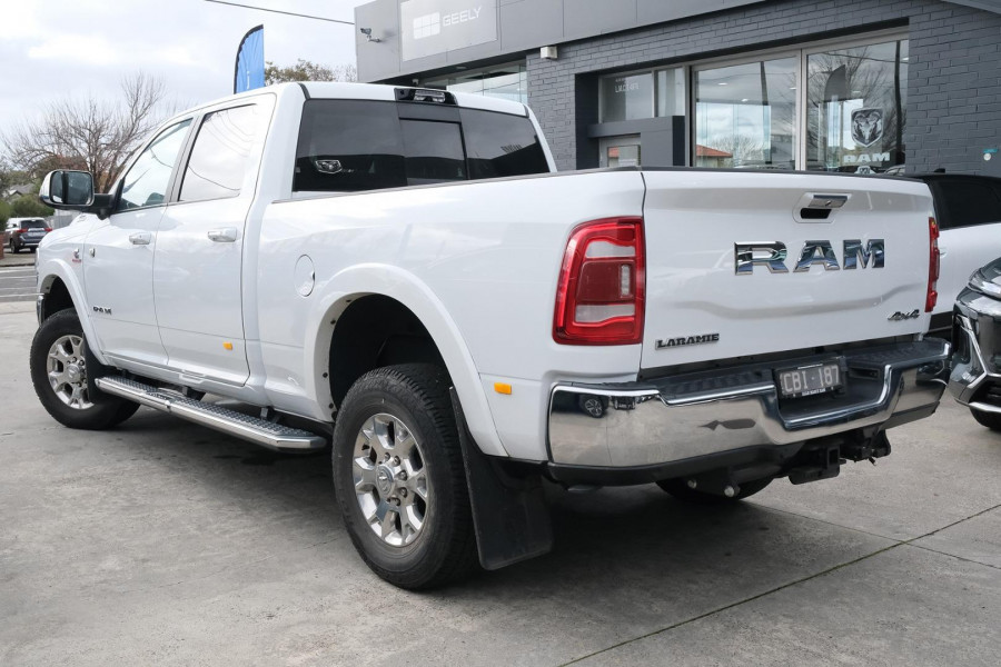 2021 MY22 Ram 2500 DJ Laramie Ute Image 2
