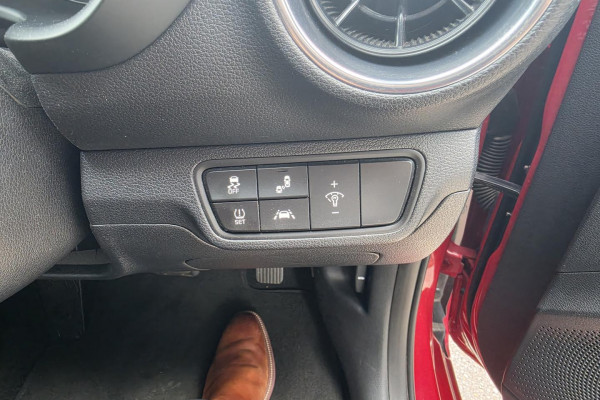 2020 MY1  Kia Cerato BD Sport+ Hatch Image 14