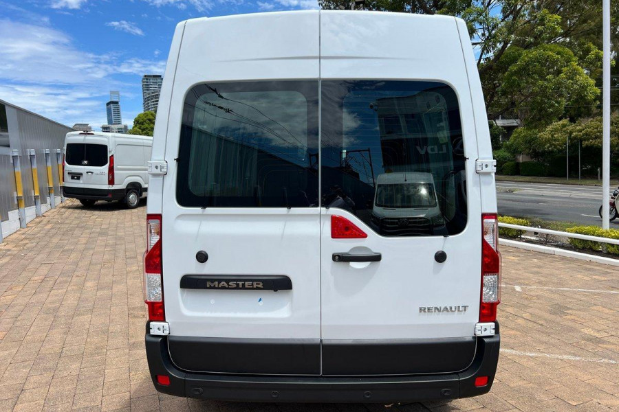 2024 Renault Master X62 Phase 2 Pro 110kW Van Image 6