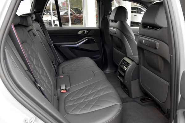 2025 BMW X5 G05 LCI xDrive40i M Sport SUV image 5
