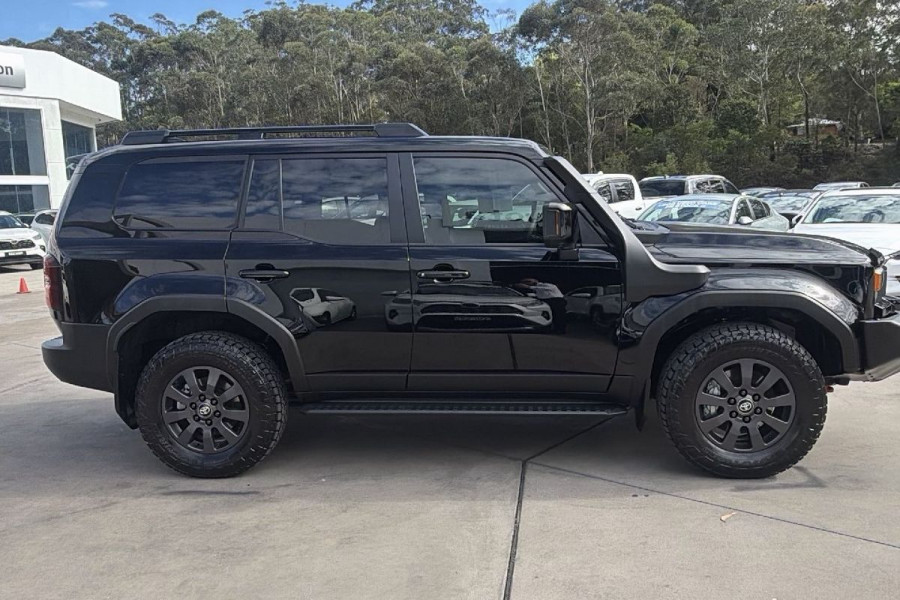 2026 Toyota LandCruiser Prado GDJ251R Altitude SUV Image 5
