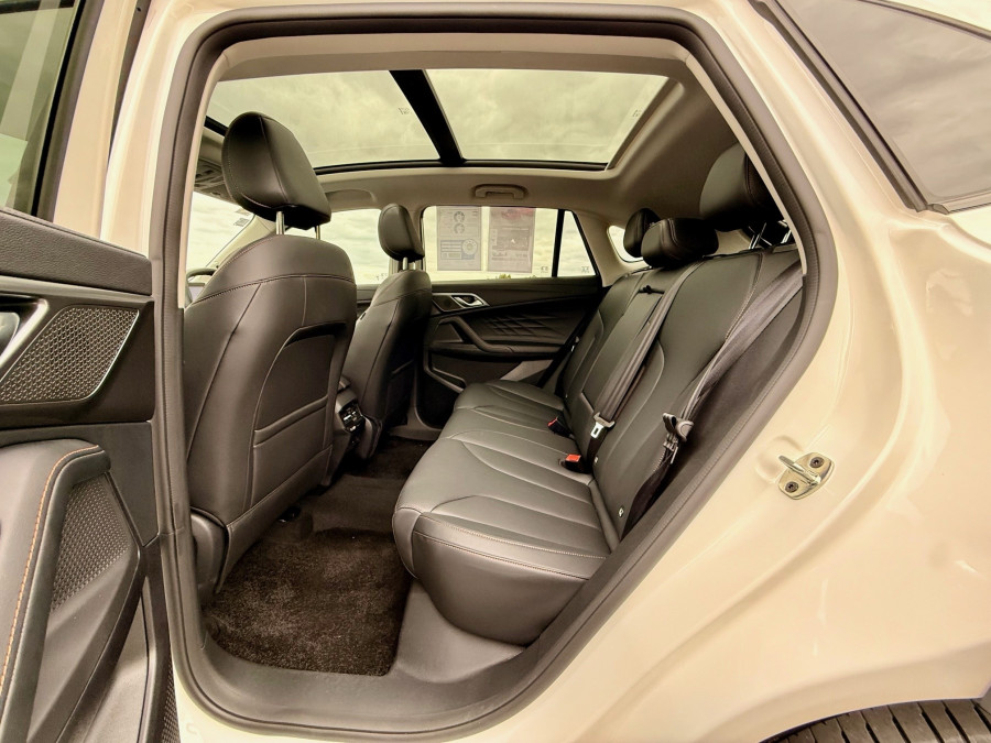 2025 MG HS AS33H Essence Hybrid+ SUV Image 13