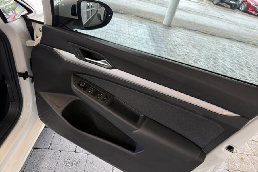 2024 Volkswagen Golf 8 110TSI Life Hatch Image 16