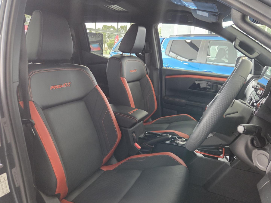 2026 Nissan Navara D27 PRO-4X Ute Image 13