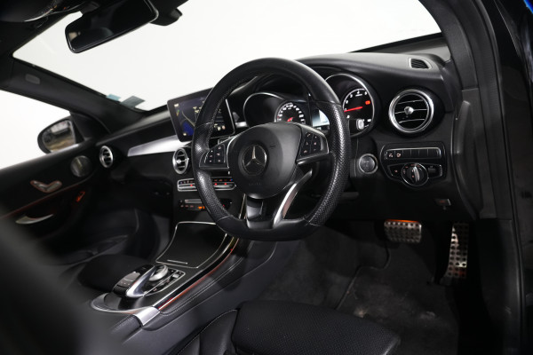 2019 Mercedes-Benz GLC-Class GLC200 SUV image 11