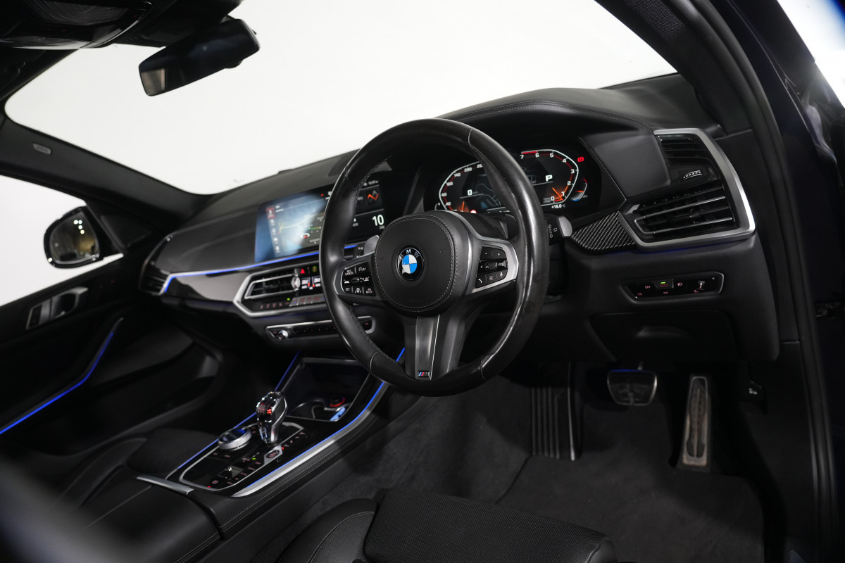 2021 BMW X5 M50i SUV