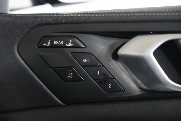 2021 BMW X7 Xdrive30d SUV Image 33