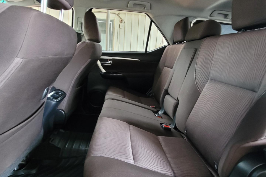 2018 Toyota Fortuner GUN156R GXL SUV Image 14