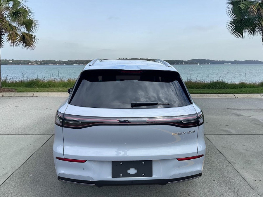 2026 Geely EX5 E245 Inspire Extended Range SUV Image 5