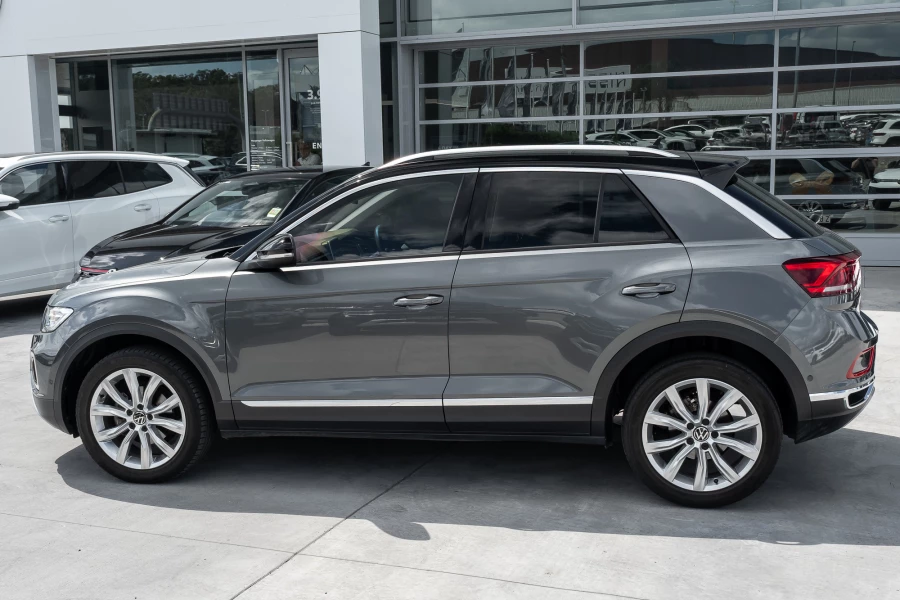 2022 MY23 Volkswagen T-Roc D11 110TSI Style SUV Image 3