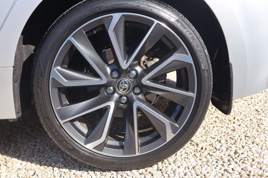 2020 Toyota Corolla ZWE211R ZR Hybrid Hatch Image 9