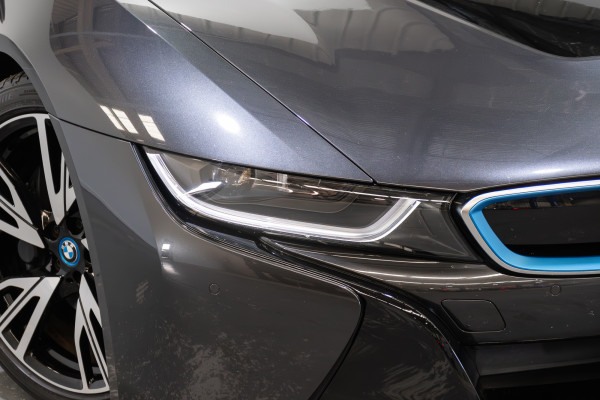 2015 BMW I8 Phev Coupe Image 2