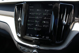 2018 Volvo XC60 UZ D4 Inscription Suv