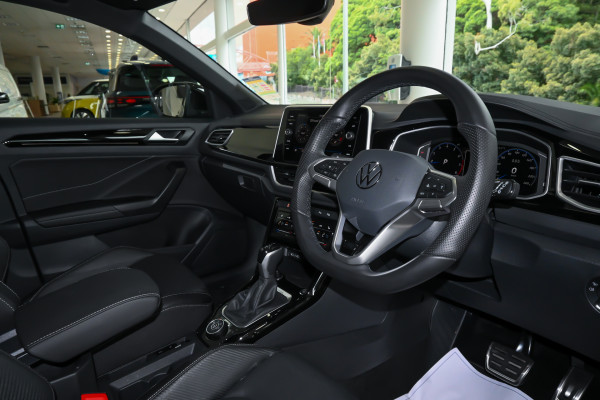 2025 Volkswagen T-Roc 140TSI R-Line SUV Image 7