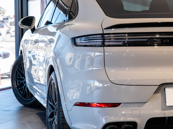 2024 Porsche Cayenne GTS SUV image 35