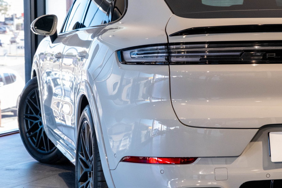 2024 Porsche Cayenne GTS SUV