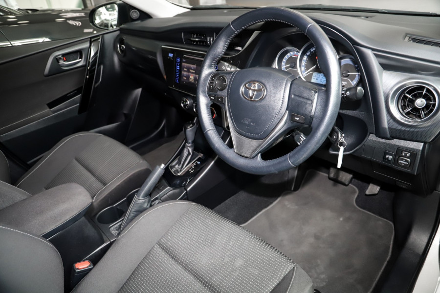 2016 Toyota Corolla ZRE182R Ascent Sport Hatch Image 7