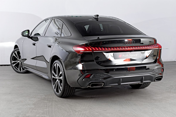 2025 Audi A5 B10 TFSI 150kW S line Sedan image 2